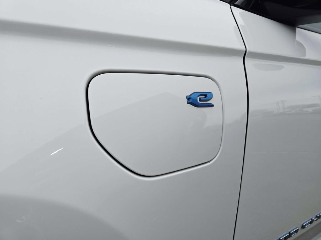 Used 2022 Jeep Grand Cherokee Summit image 22