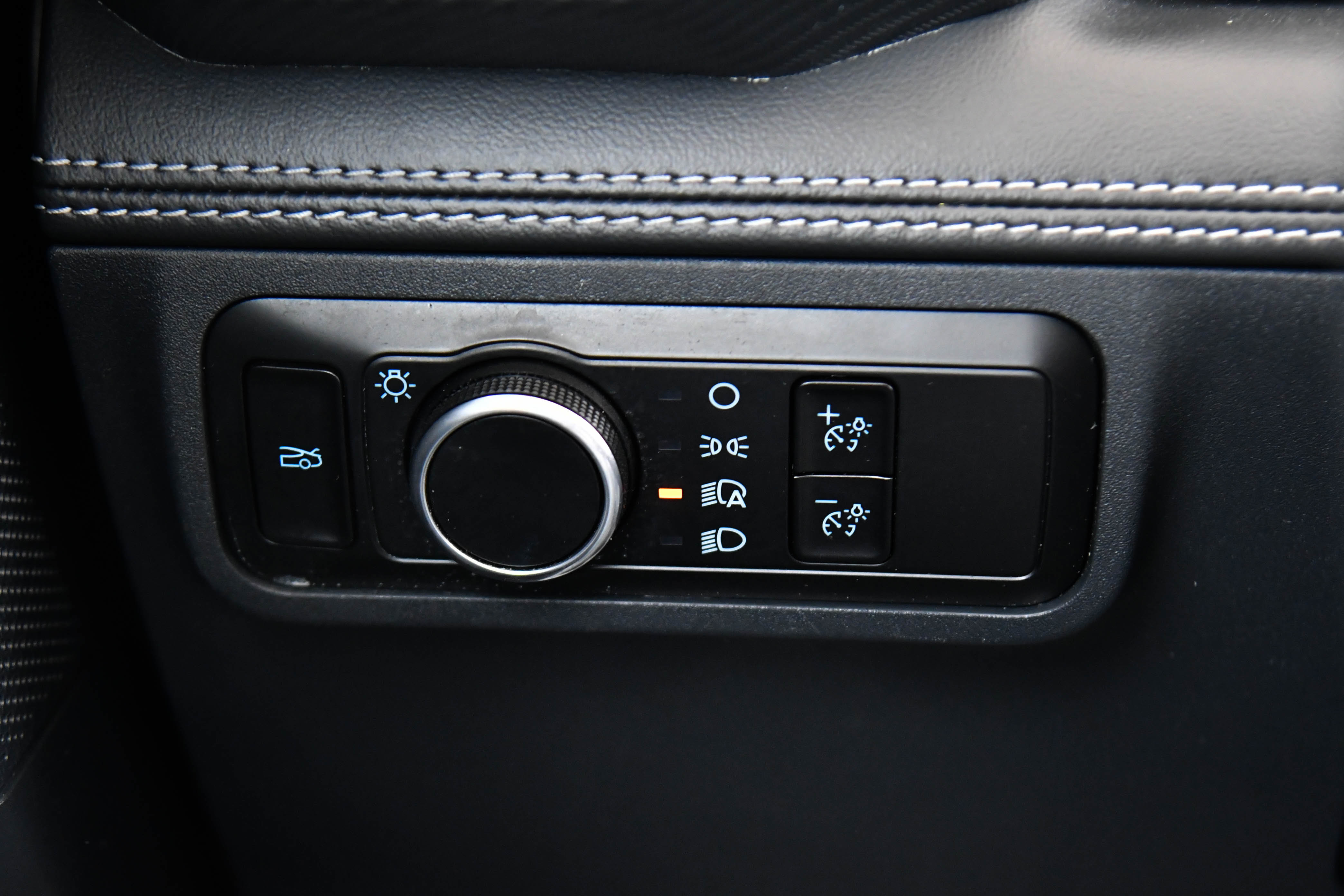 Used 2024 Ford Mustang Premium RWD image 35