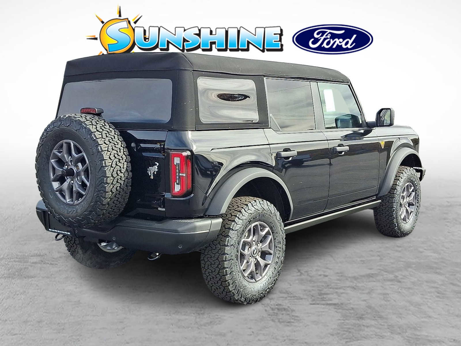 New 2025 Ford Bronco Badlands image 6
