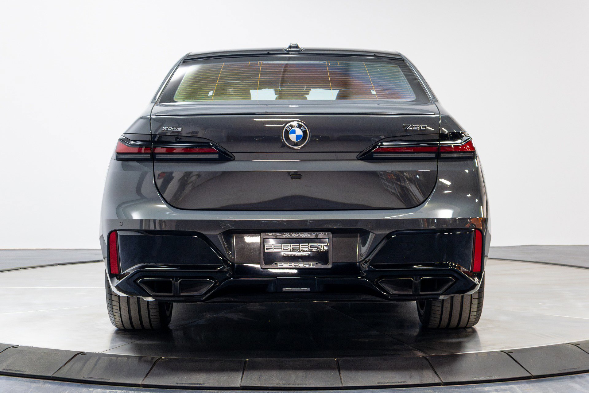 Used 2023 BMW 760i xDrive AWD/4WD image 52