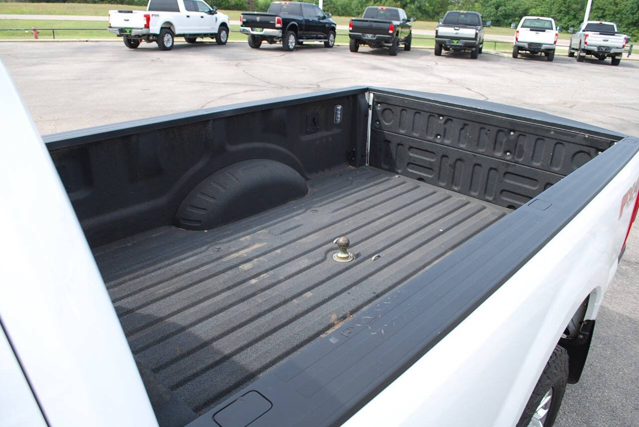 Used 2019 Ford F250 XLT w/ XLT Premium Package AWD/4WD image 17