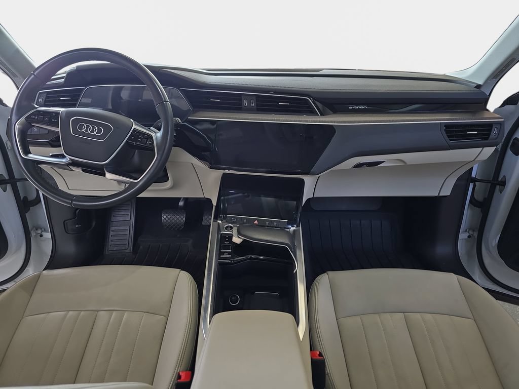 Used 2024 Audi Q8 e-tron Premium Plus AWD/4WD image 6