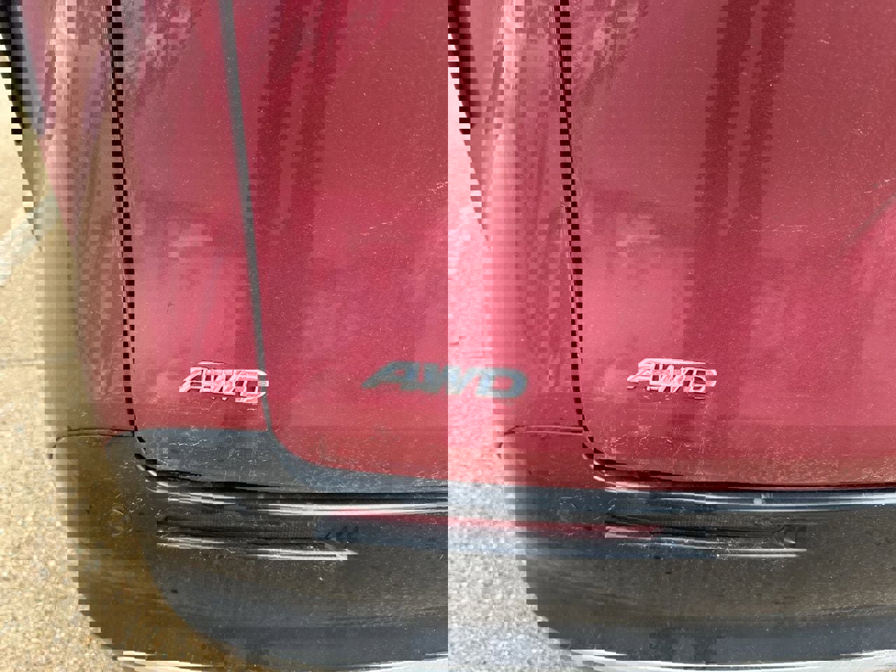 Used 2024 Toyota Sienna Limited image 3