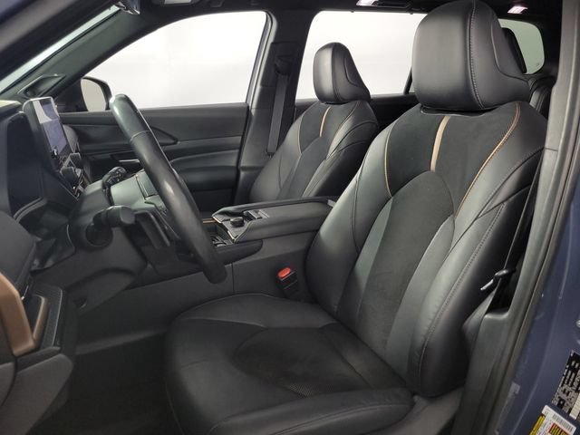 Used 2024 Toyota Grand Highlander AWD Hybrid image 15