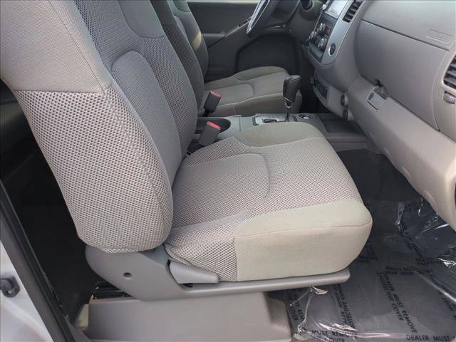 Used 2020 Nissan Frontier SV AWD/4WD image 19