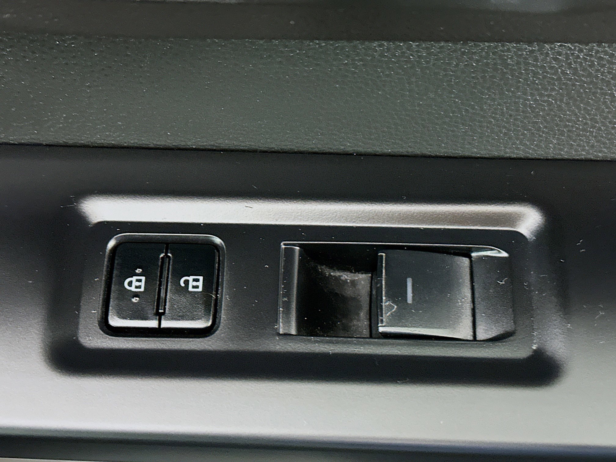 Used 2025 Toyota Tundra SR w/ SR Tow Package image 28