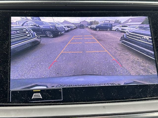Used 2023 Buick Enclave Essence image 31