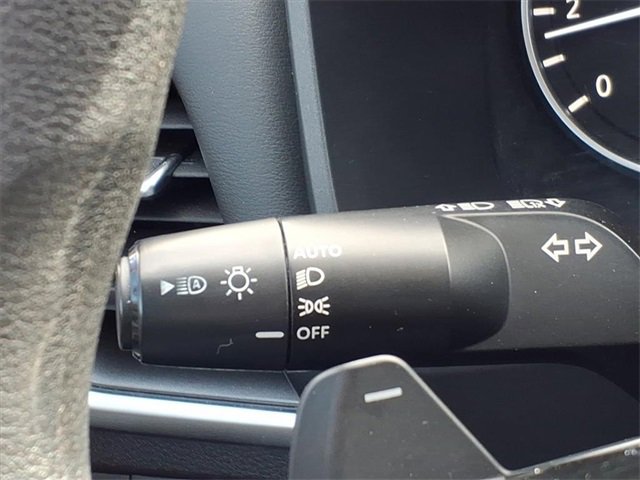 Used 2023 Nissan Rogue SV image 26