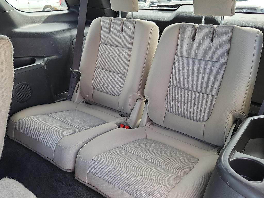 Used 2015 Ford Explorer XLT w/ Equipment Group 201A FWD image 11