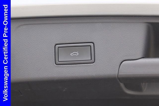 Used 2022 Volkswagen Atlas Cross Sport SE w/ Panoramic Sunroof Package image 12