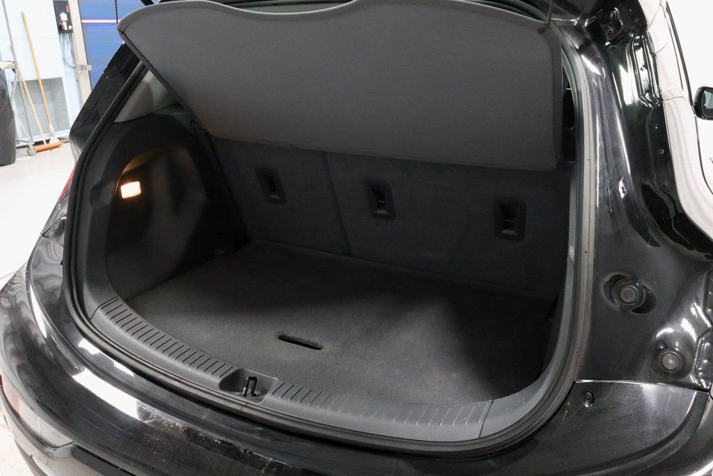 Used 2020 Chevrolet Bolt Premier w/ Infotainment Package image 15