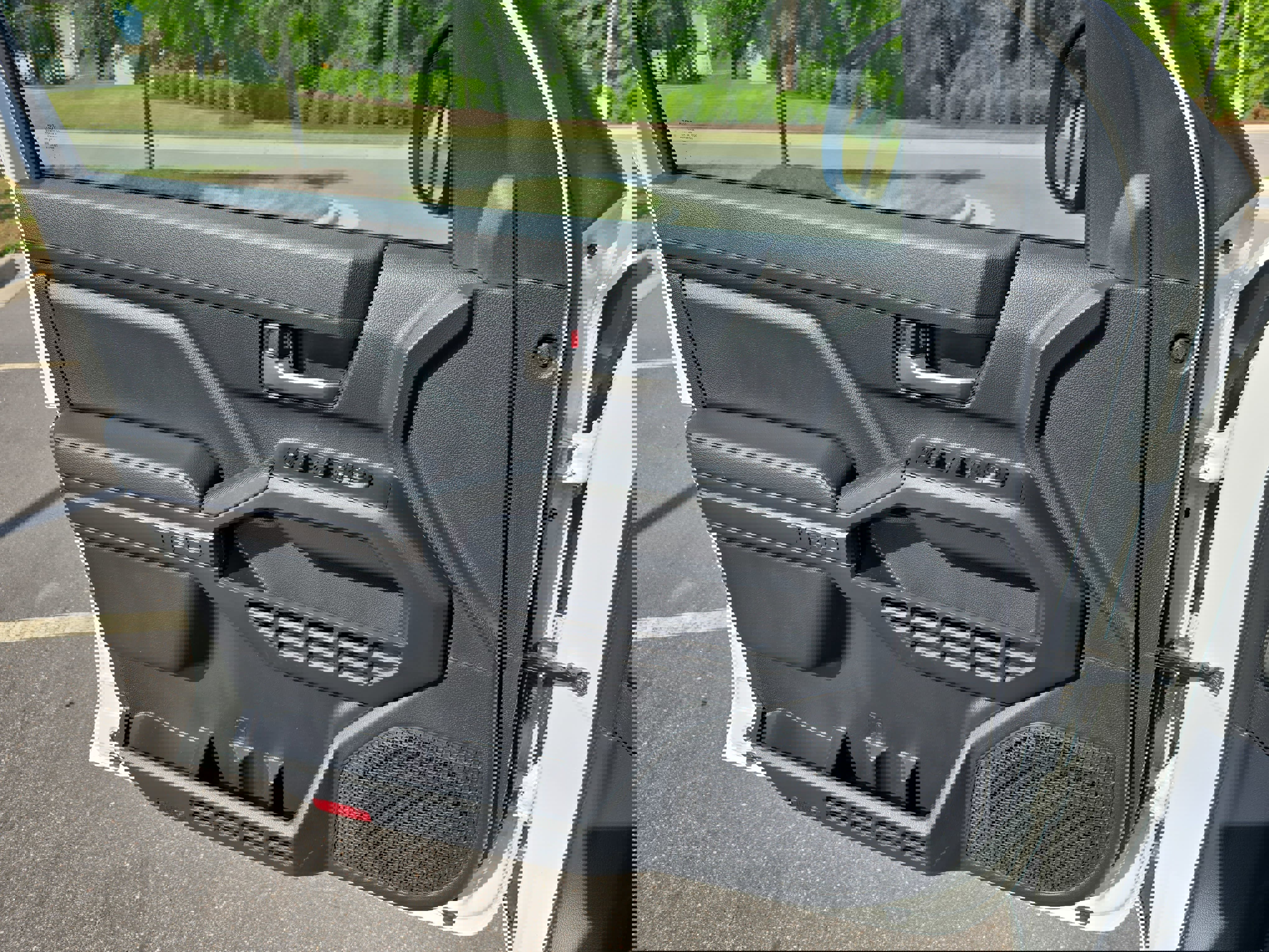 Used 2025 Toyota Tacoma TRD Sport image 29