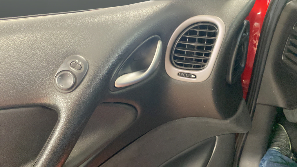 Used 2004 Pontiac GTO RWD image 17
