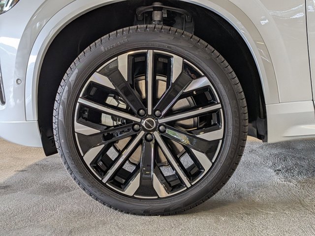 New 2026 Volvo XC90 B6 Ultra w/ Protection Package image 11