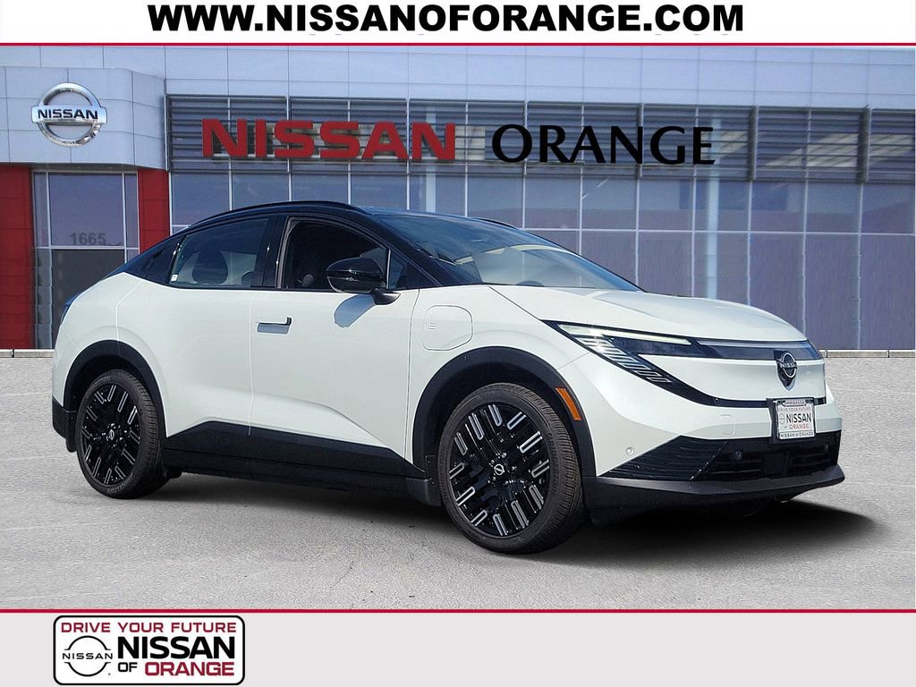 New 2026 Nissan Leaf Platinum+ w/ Cargo Package (Platinum+) image 1