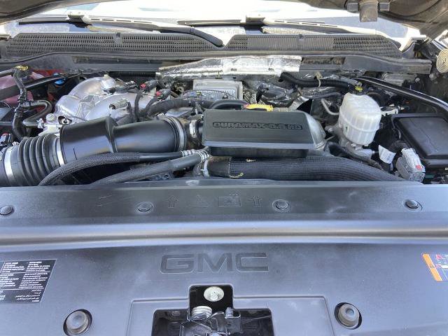 Used 2019 GMC Sierra 2500 Denali w/ Duramax Plus Package AWD/4WD image 24