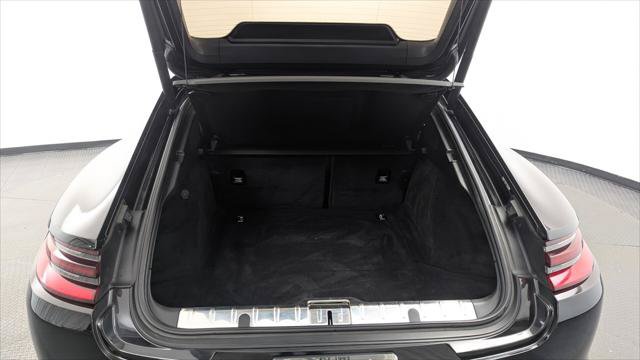 Used 2018 Porsche Panamera 4 w/ Premium Package AWD/4WD image 14