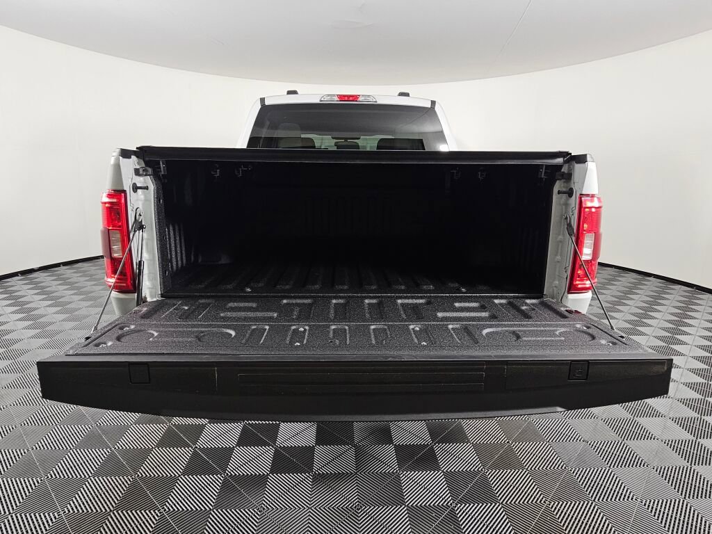 Used 2023 Ford F150 XLT w/ XTR Package image 15