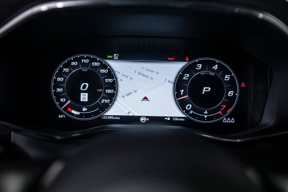 Used 2021 Jaguar F-PACE SVR image 30