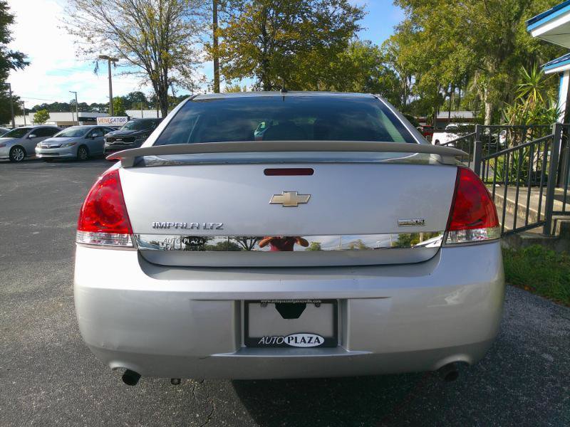 Used 2011 Chevrolet Impala LTZ FWD image 6