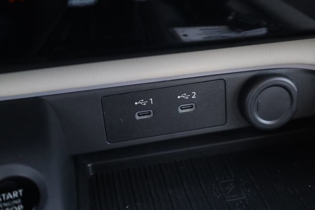 New 2026 Nissan Sentra SL w/ Floor Mat Package FWD image 18