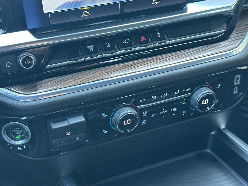 Used 2024 Chevrolet Silverado 3500 LT w/ Convenience Package image 18