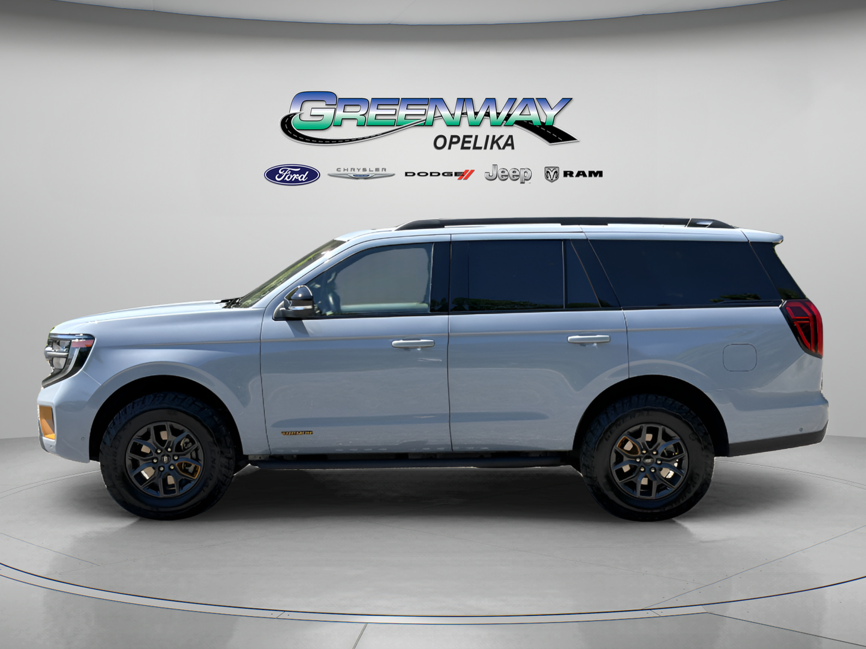 Used 2025 Ford Expedition Tremor AWD/4WD image 16