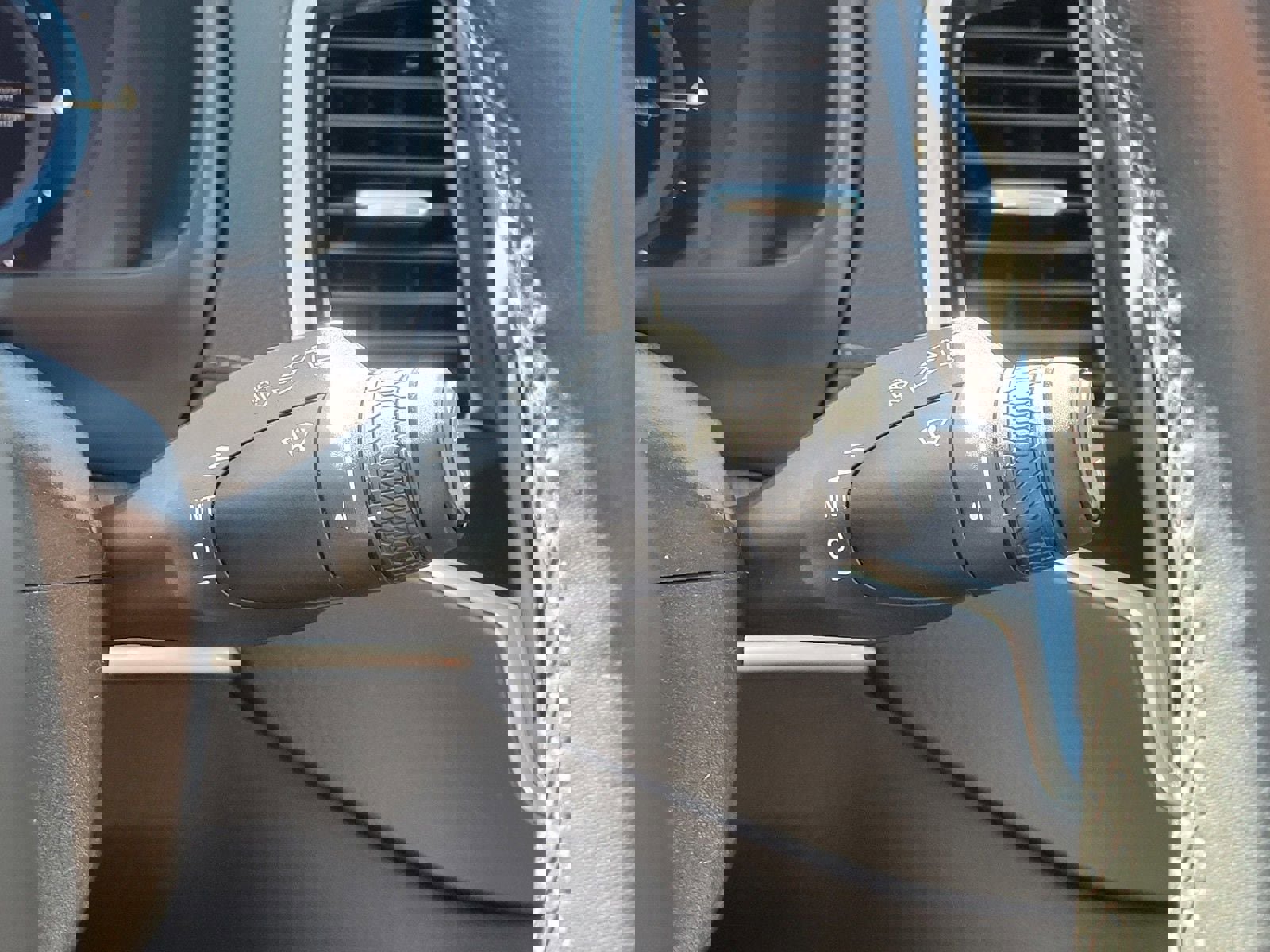 Certified 2023 Volvo XC90 T8 Ultimate w/ Protection Package Premier image 21