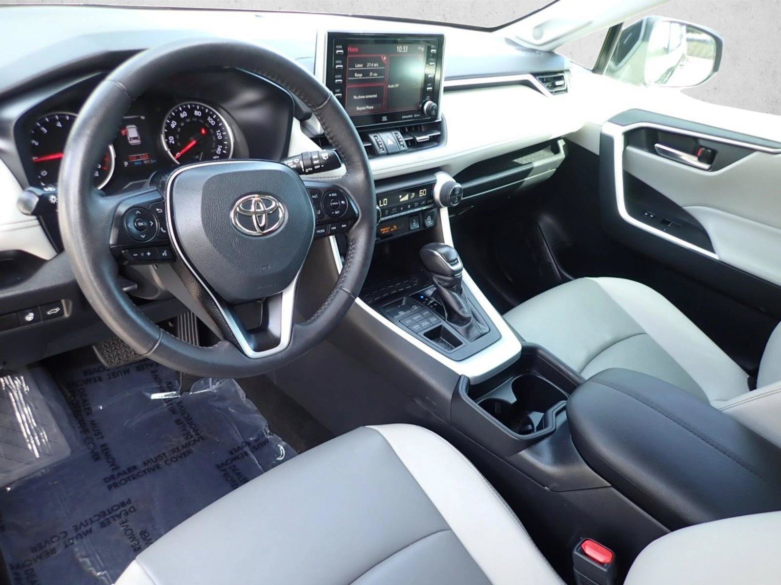 Certified 2021 Toyota RAV4 XLE Premium AWD/4WD image 11