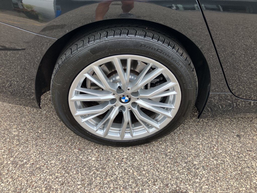 Used 2023 BMW 330i xDrive Sedan w/ Driving Assistance Package AWD/4WD image 17