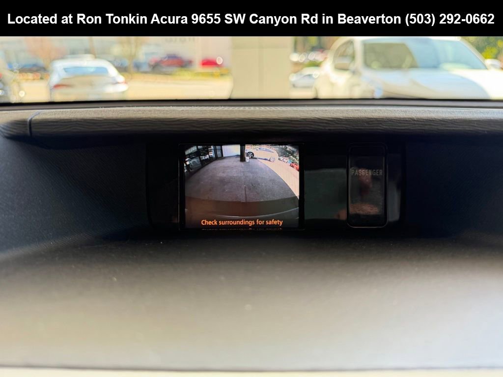 Used 2011 Toyota Sienna XLE image 22