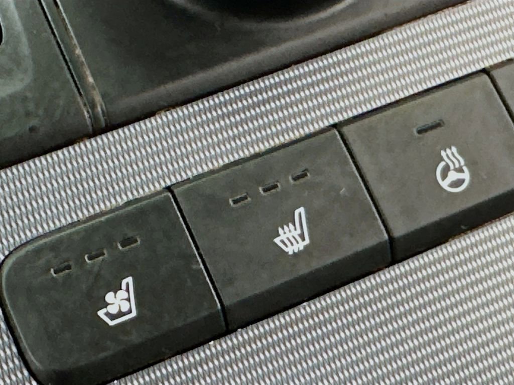 Used 2023 Hyundai Palisade Calligraphy image 21