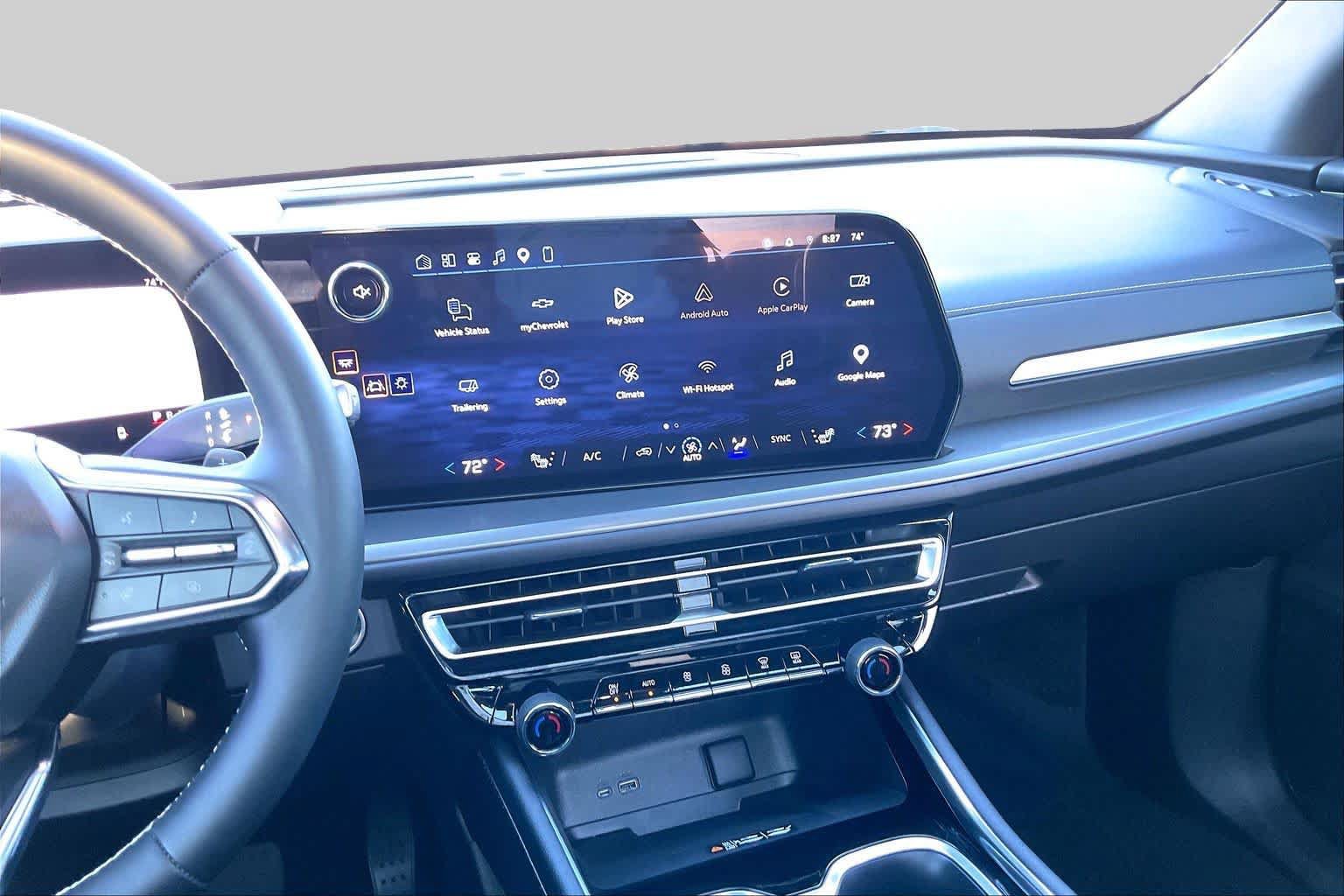 Used 2026 Chevrolet Traverse LT w/ Sun and Wheel Package FWD image 7