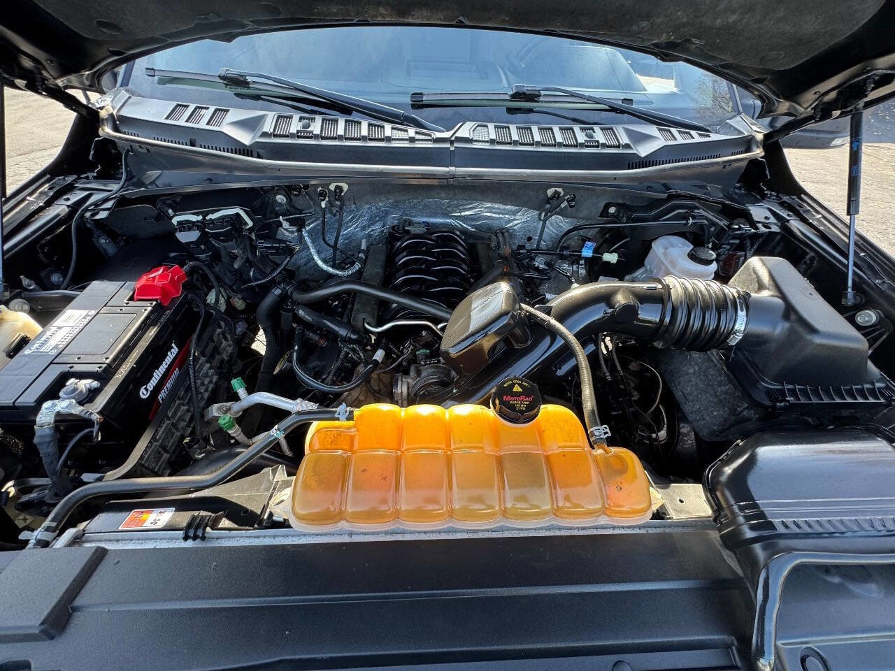 Used 2017 Ford F150 XLT w/ Equipment Group 302A Luxury image 20