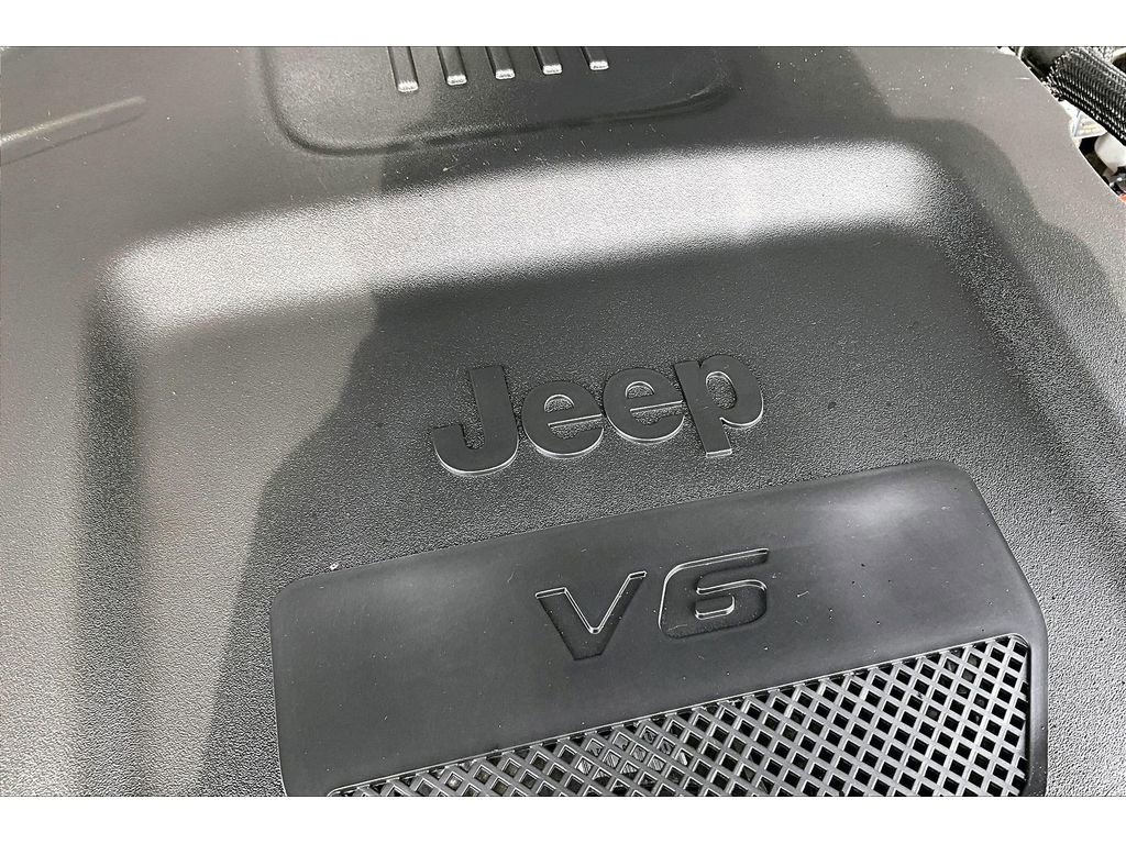 Used 2018 Jeep Wrangler Unlimited Sahara image 33