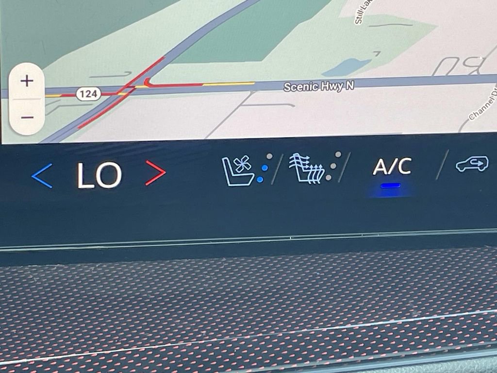 New 2026 Chevrolet Traverse RS image 25