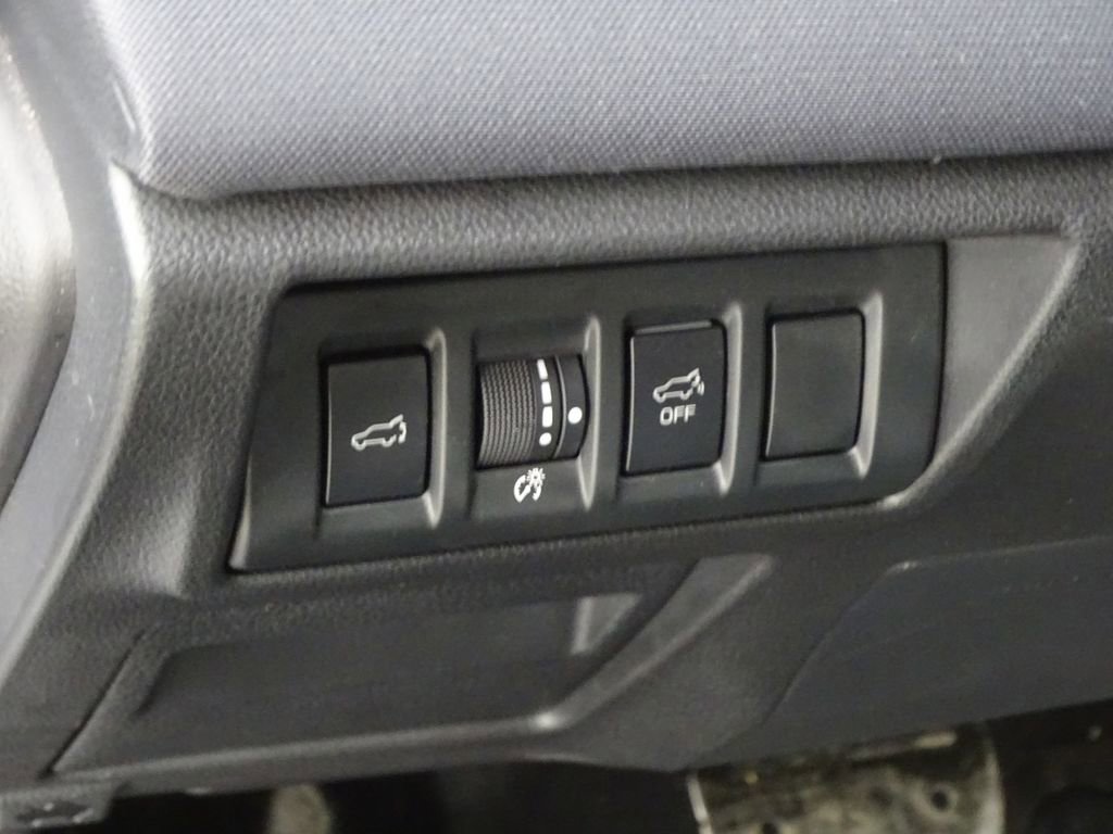 Used 2023 Subaru Outback Premium image 17