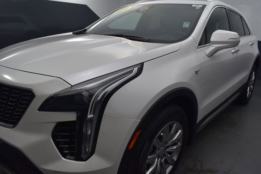 Used 2023 Cadillac XT4 Premium Luxury w/ Cold Weather Package AWD/4WD image 34