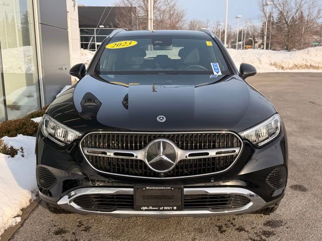 Used 2023 Mercedes-Benz GLC 300 4MATIC image 2