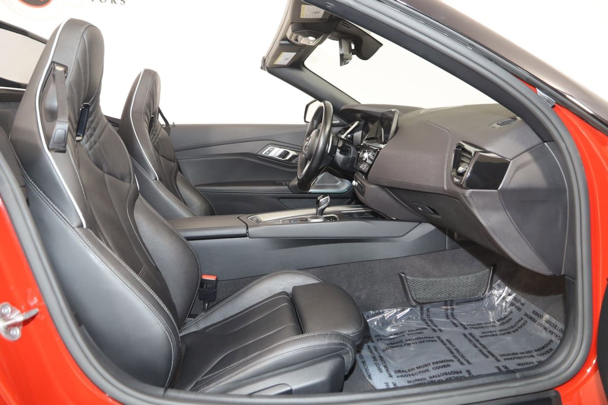 Used 2022 BMW Z4 M40i w/ Premium Package image 12