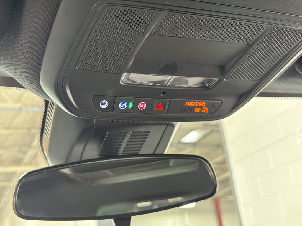 Used 2026 Chevrolet Equinox LT AWD/4WD image 29