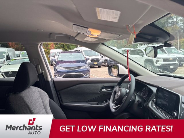 Used 2023 Nissan Rogue SV AWD/4WD image 10