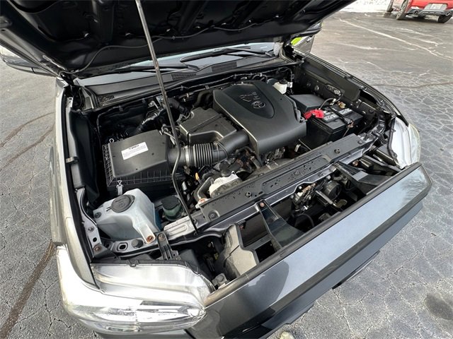 Used 2021 Toyota Tacoma SR image 31