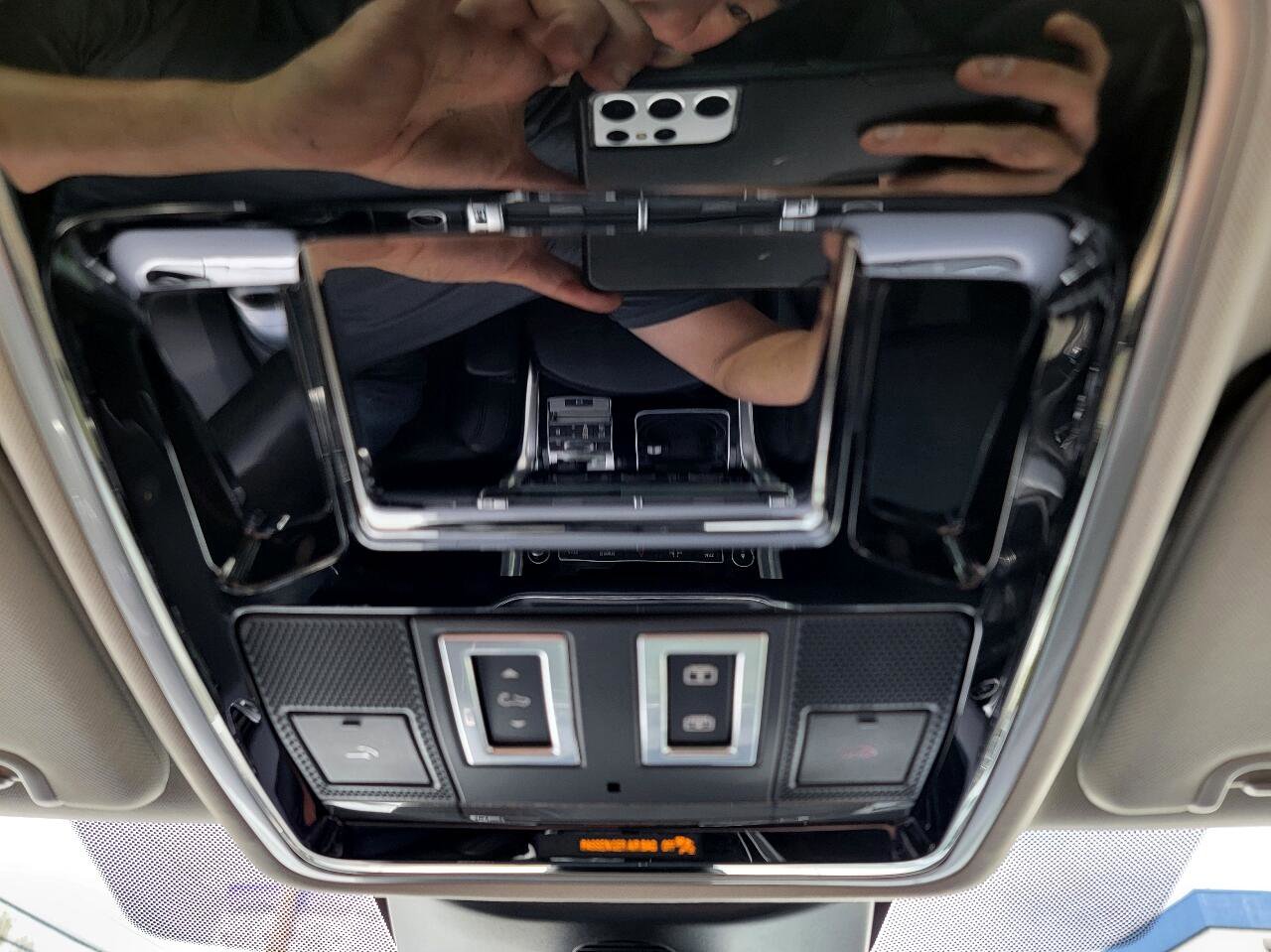 Used 2017 Land Rover Range Rover Sport HSE image 35