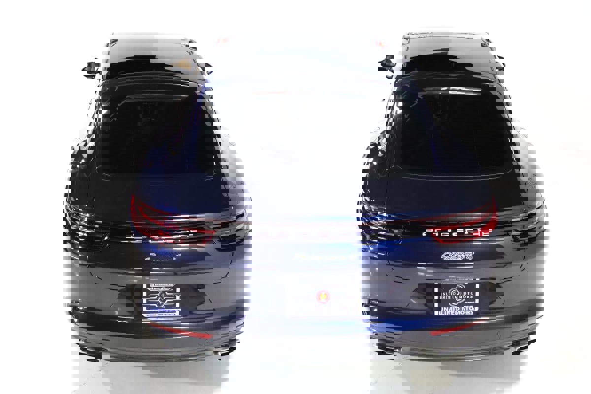 Used 2018 Porsche Panamera 4 image 39