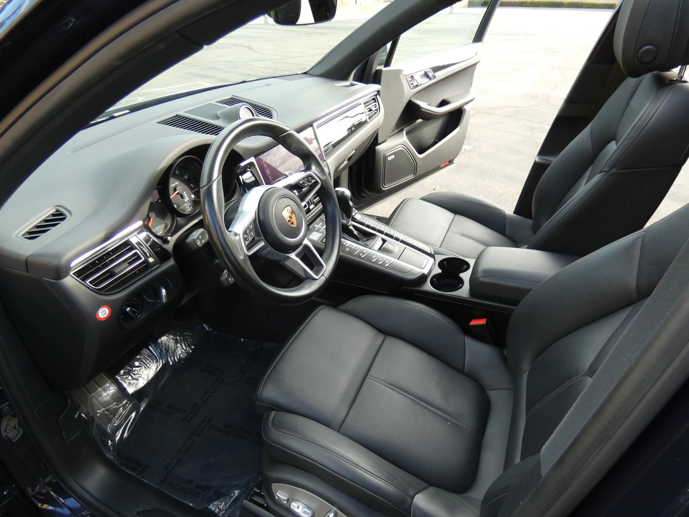 Used 2019 Porsche Macan image 55