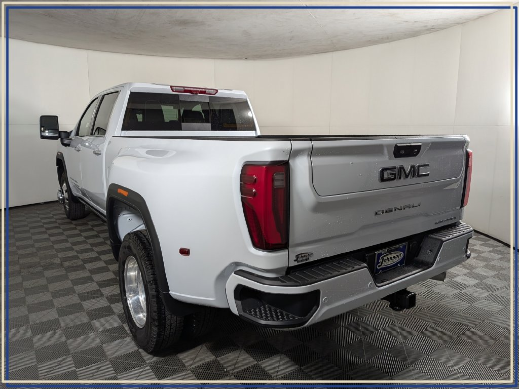New 2026 GMC Sierra 3500 Denali Ultimate AWD/4WD image 4