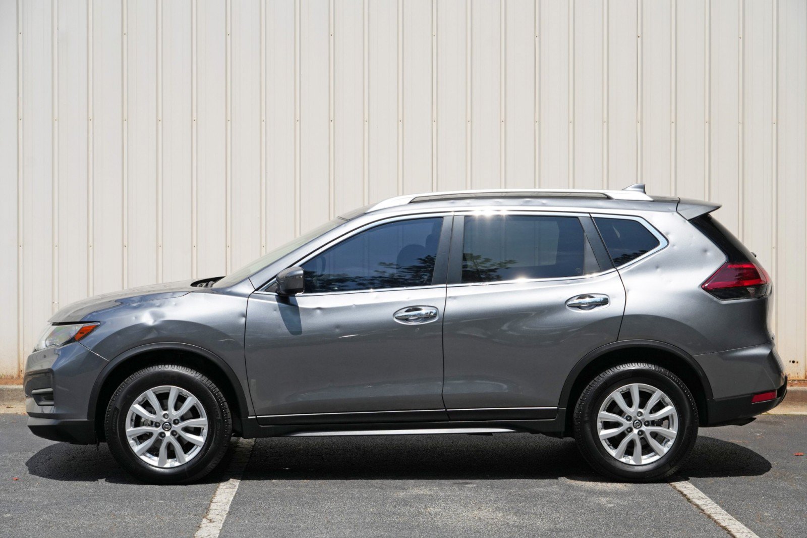 Used 2020 Nissan Rogue SV AWD/4WD image 44