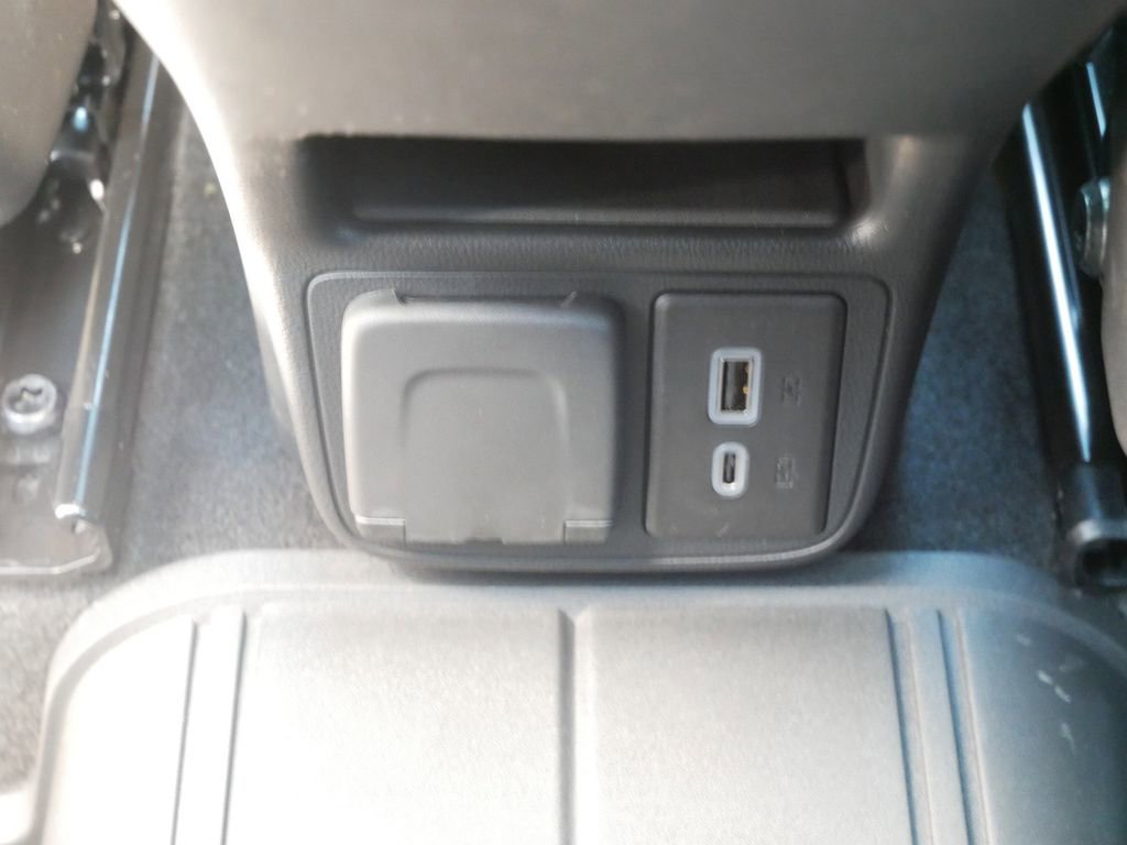 New 2026 Chevrolet TrailBlazer RS w/ Convenience Package AWD/4WD image 20