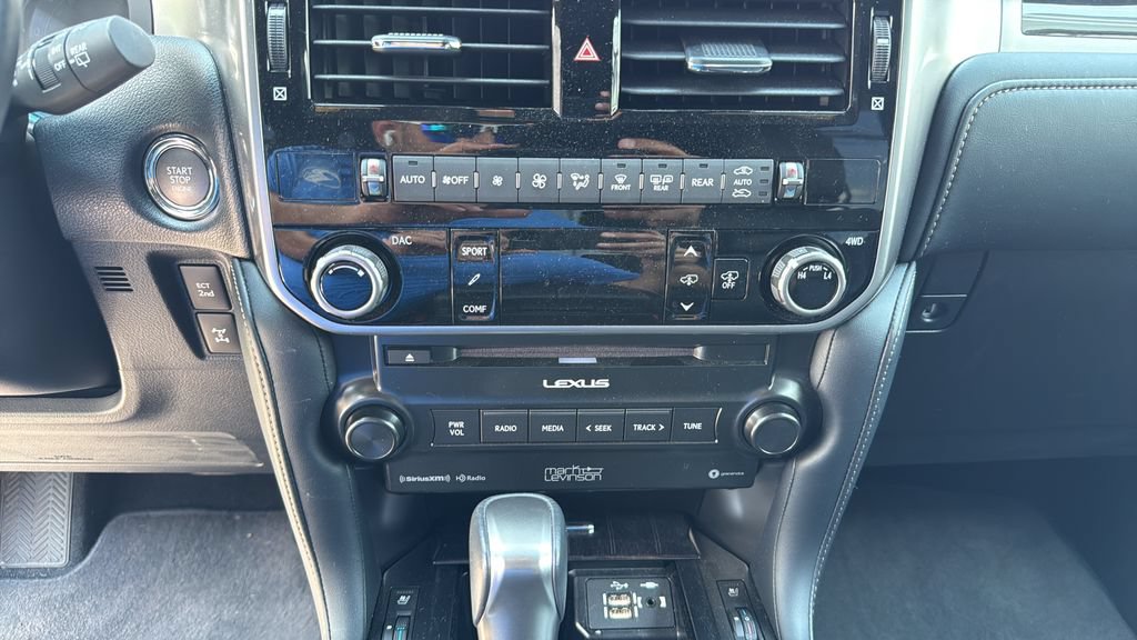 Certified 2023 Lexus GX 460 Luxury w/ Sport Design Package AWD/4WD image 28